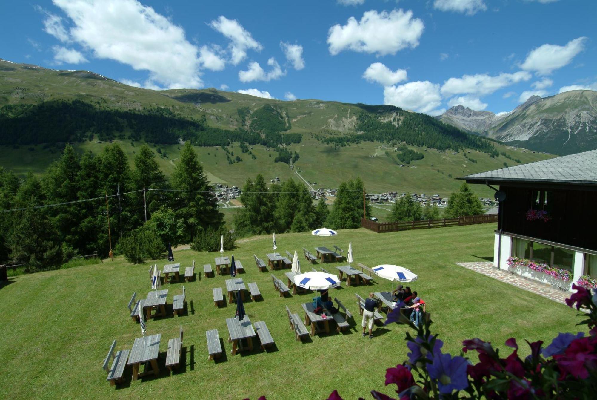 Hotel Intermonti ลีวินโญ ภายนอก รูปภาพ