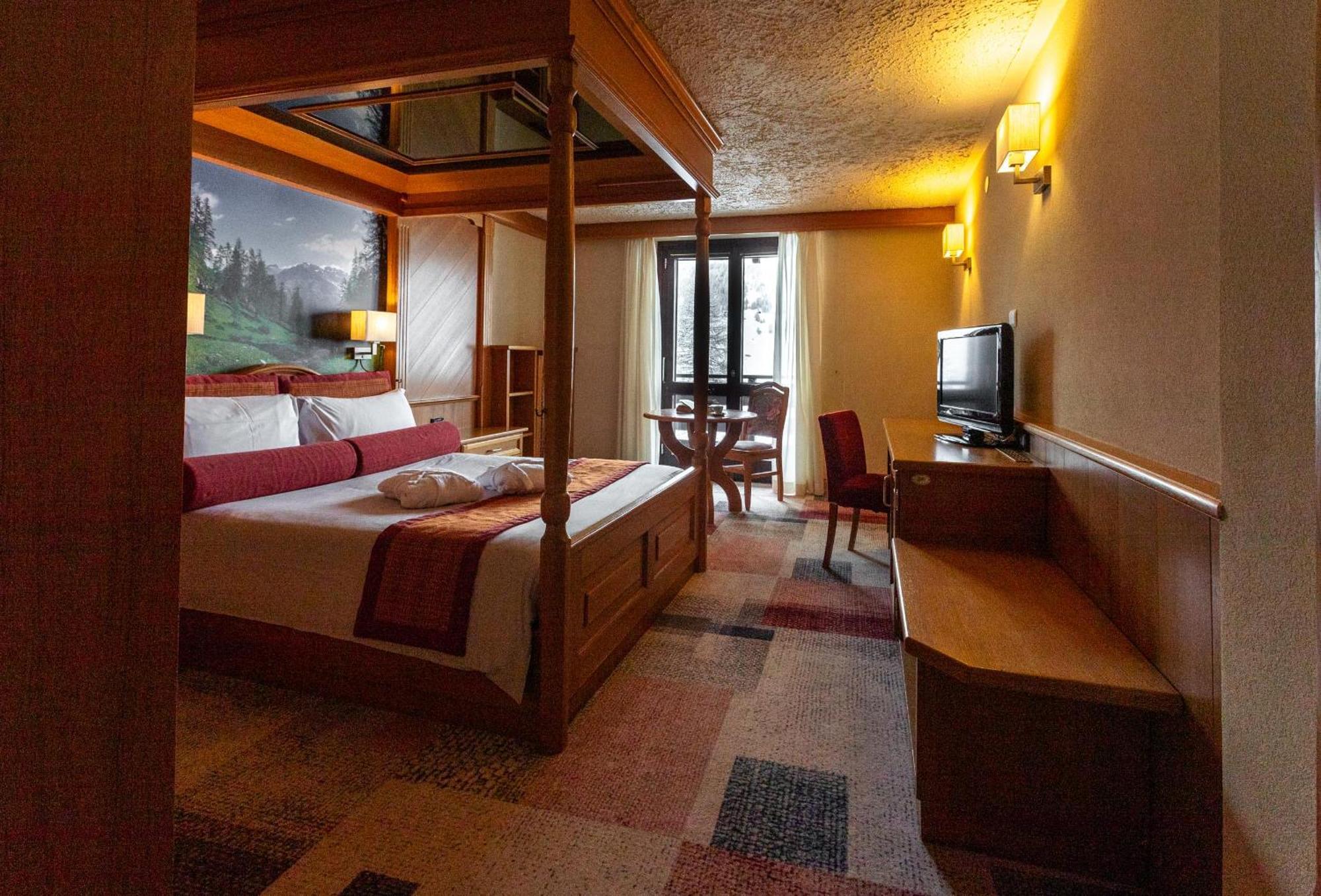 Hotel Intermonti ลีวินโญ ภายนอก รูปภาพ