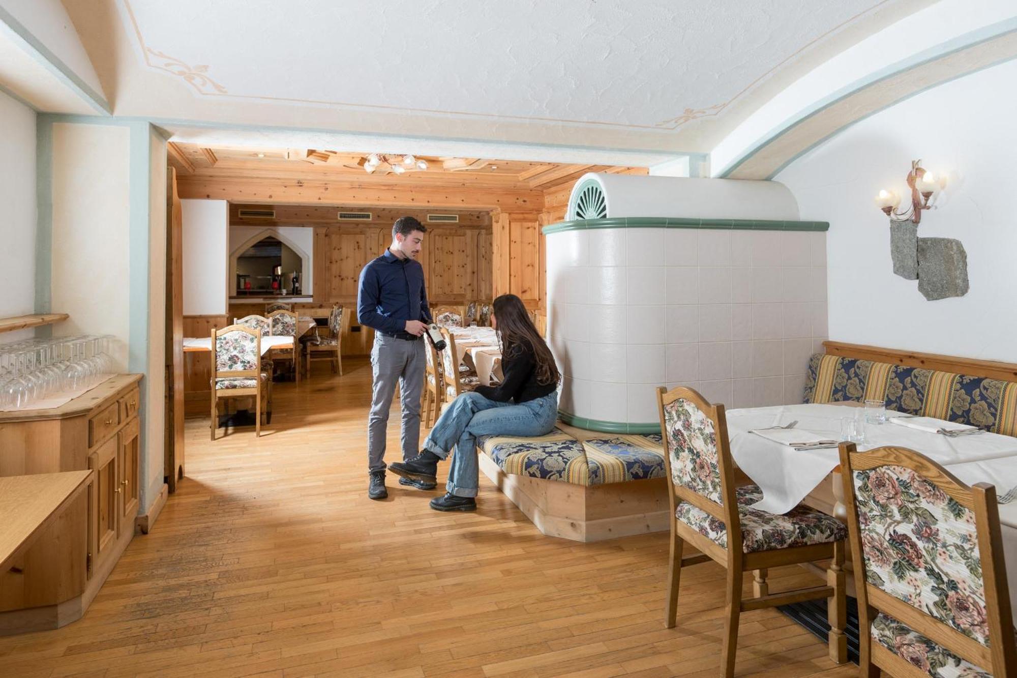 Hotel Intermonti ลีวินโญ ภายนอก รูปภาพ