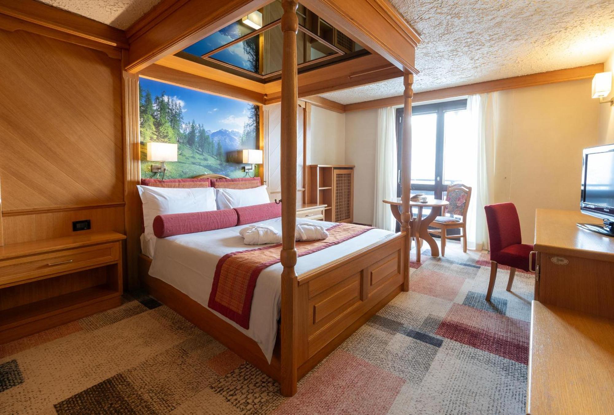 Hotel Intermonti ลีวินโญ ภายนอก รูปภาพ