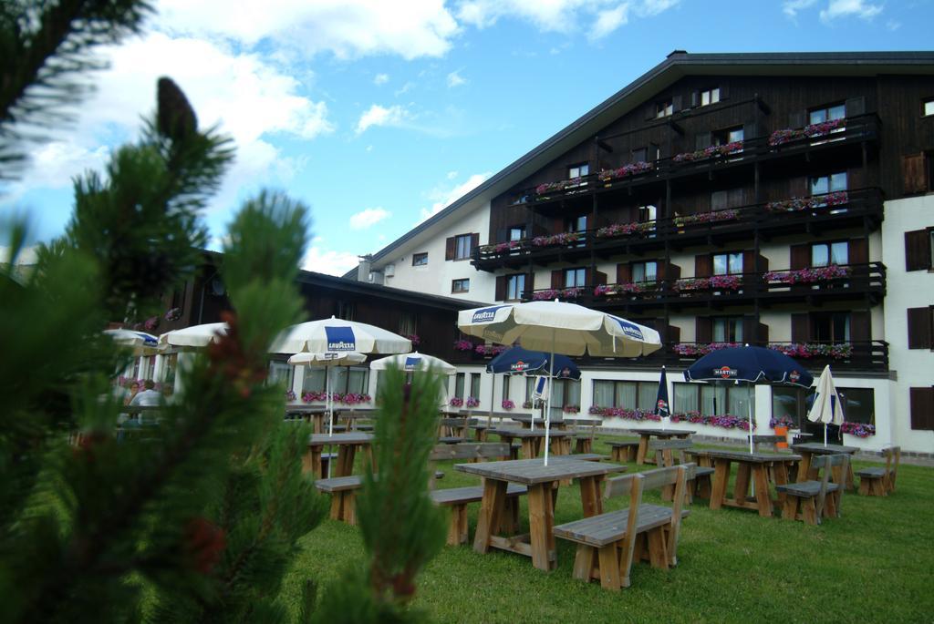 Hotel Intermonti ลีวินโญ ภายนอก รูปภาพ